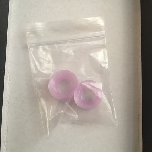 New 00G Silicone multicolor gauge Plugs (7) pairs. - Picture 3 of 8